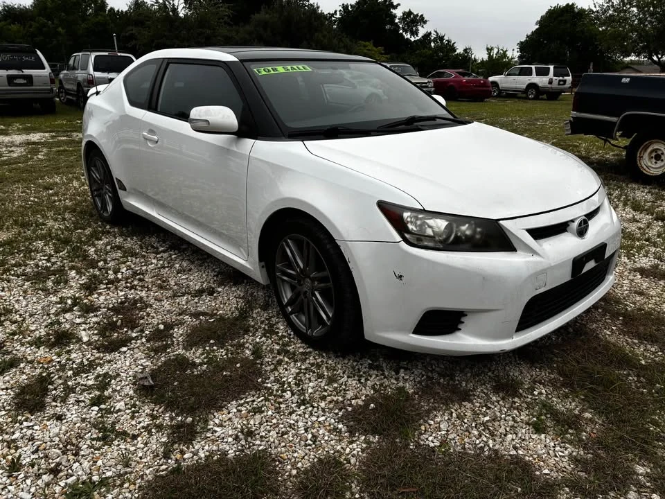 2011 Scion tC - Image 2 of 13