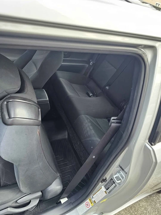 2011 Scion tC - Image 10 of 11