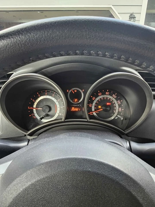 2011 Scion tC - Image 8 of 11