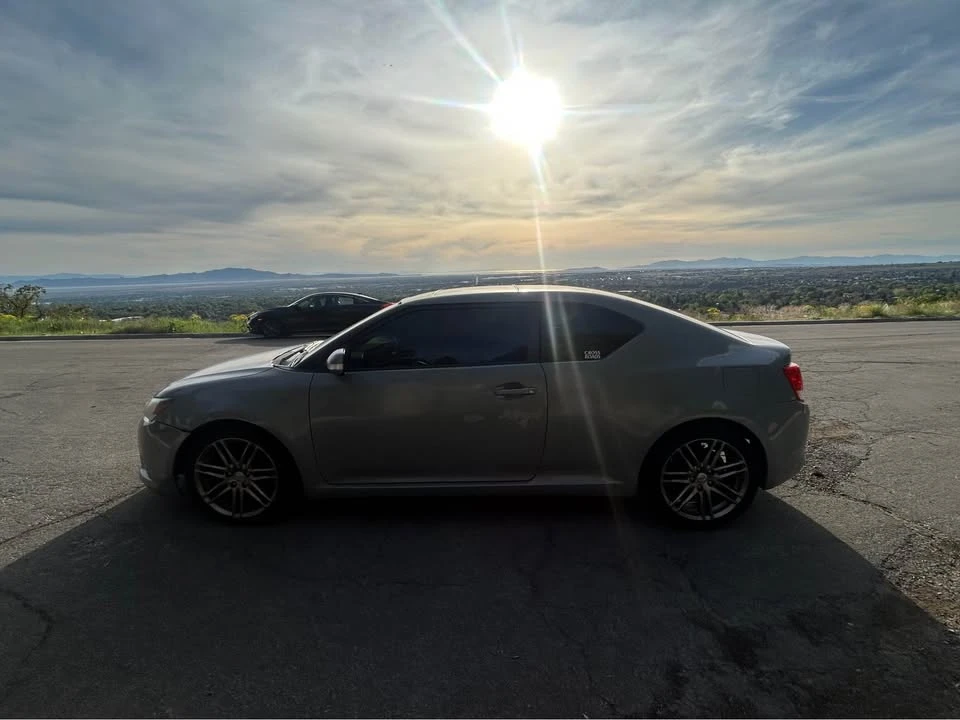2011 Scion tC - Image 5 of 18