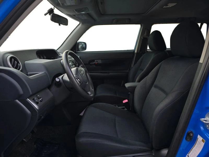 2011 Scion xB - Image 9 of 12