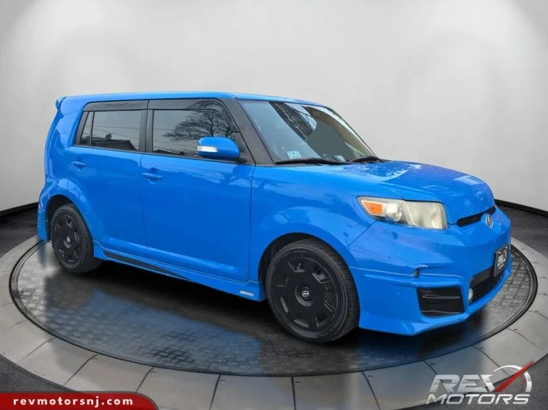 2011 Scion xB - Image 7 of 12