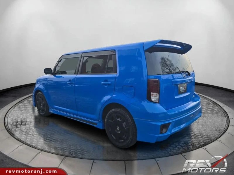 2011 Scion xB - Image 3 of 12