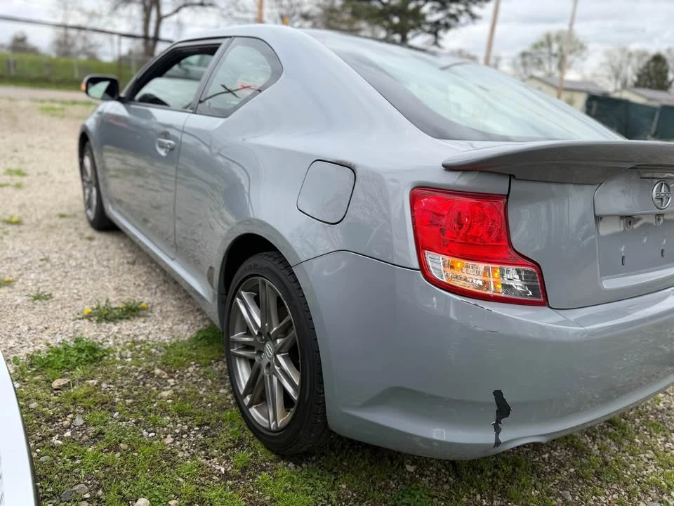 2011 Scion tC - Image 3 of 9