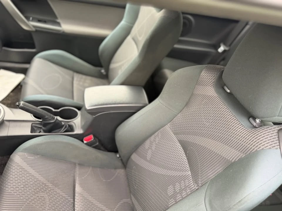 2011 Scion tC - Image 8 of 9