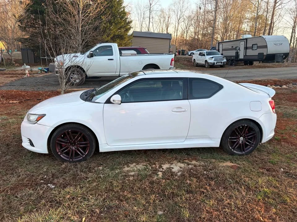 2011 Scion tC - Image 2 of 10