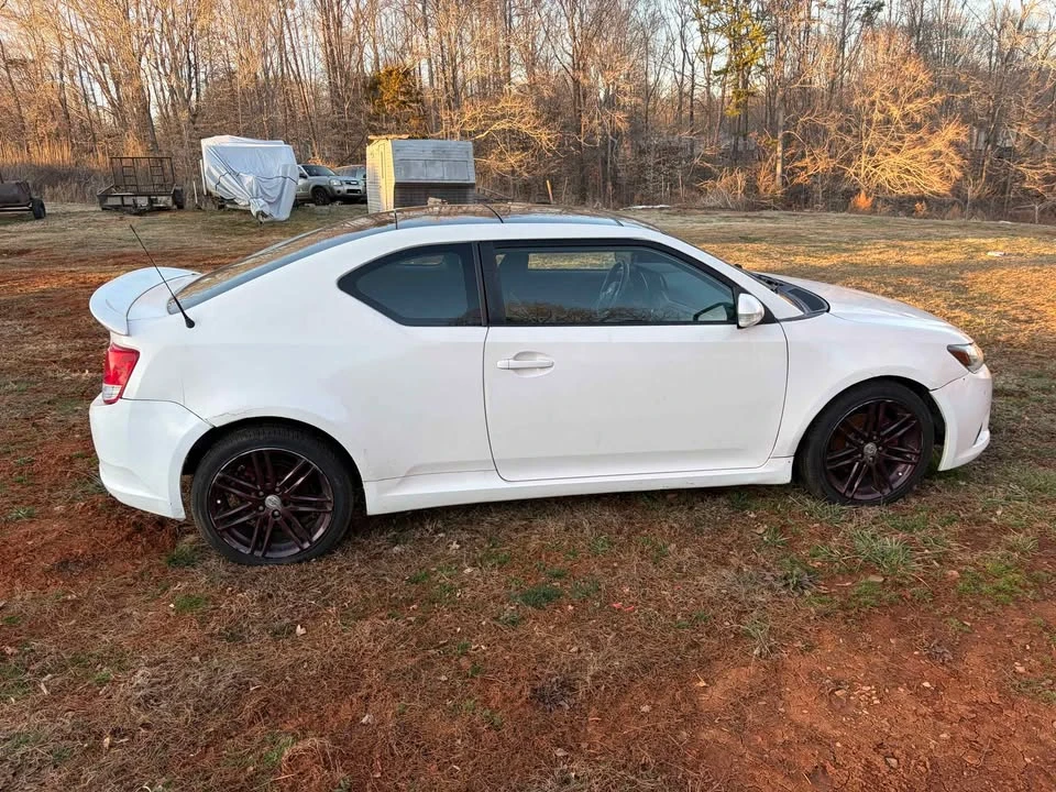 2011 Scion tC - Image 3 of 10