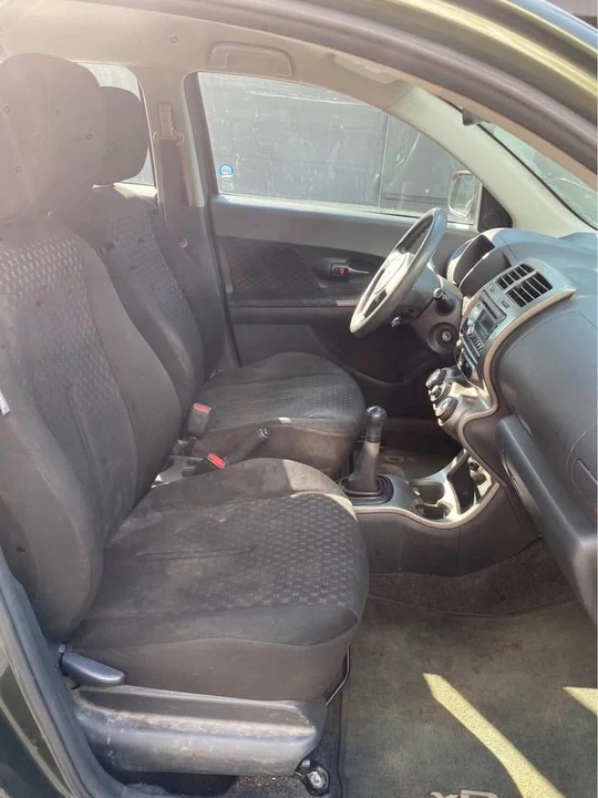 2011 Scion xD - Image 5 of 7