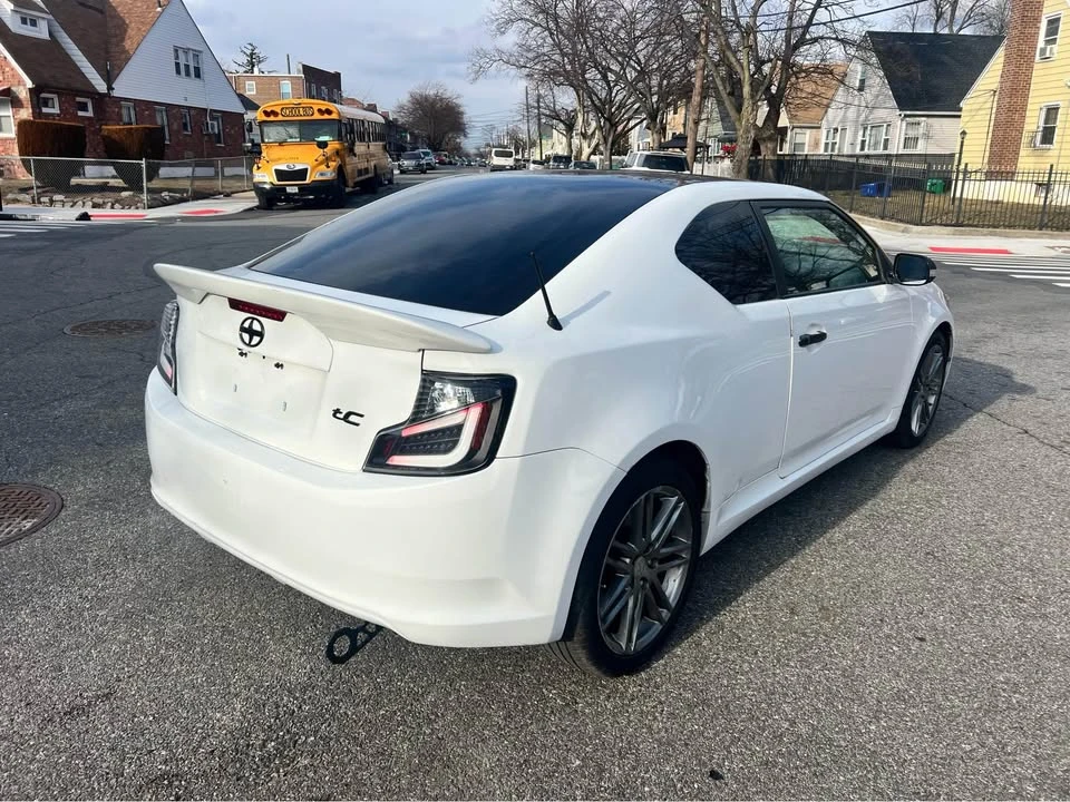 2011 Scion tC - Image 6 of 12