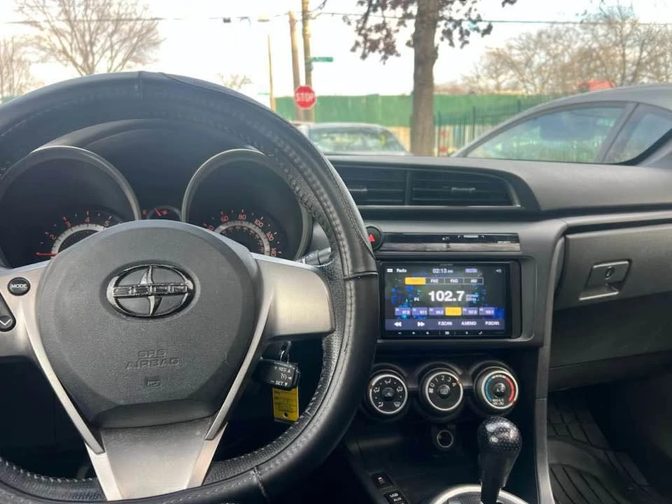 2011 Scion tC - Image 10 of 12