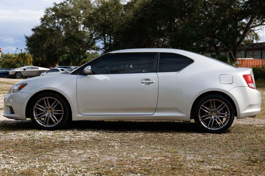 2011 Scion tC - Image 3 of 12
