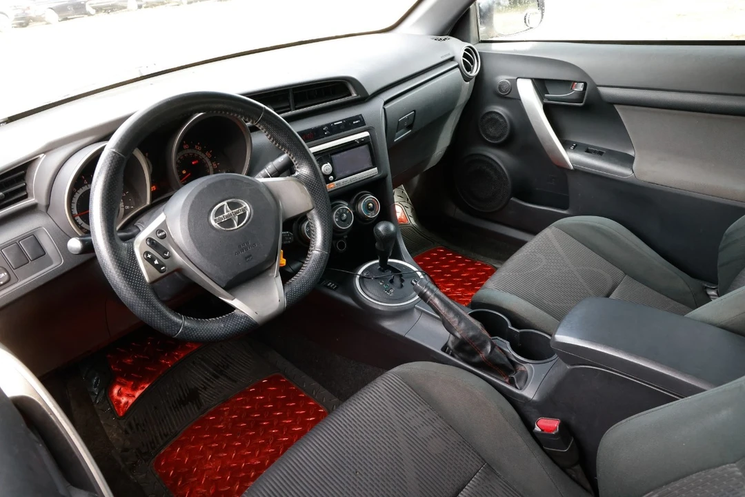 2011 Scion tC - Image 4 of 12