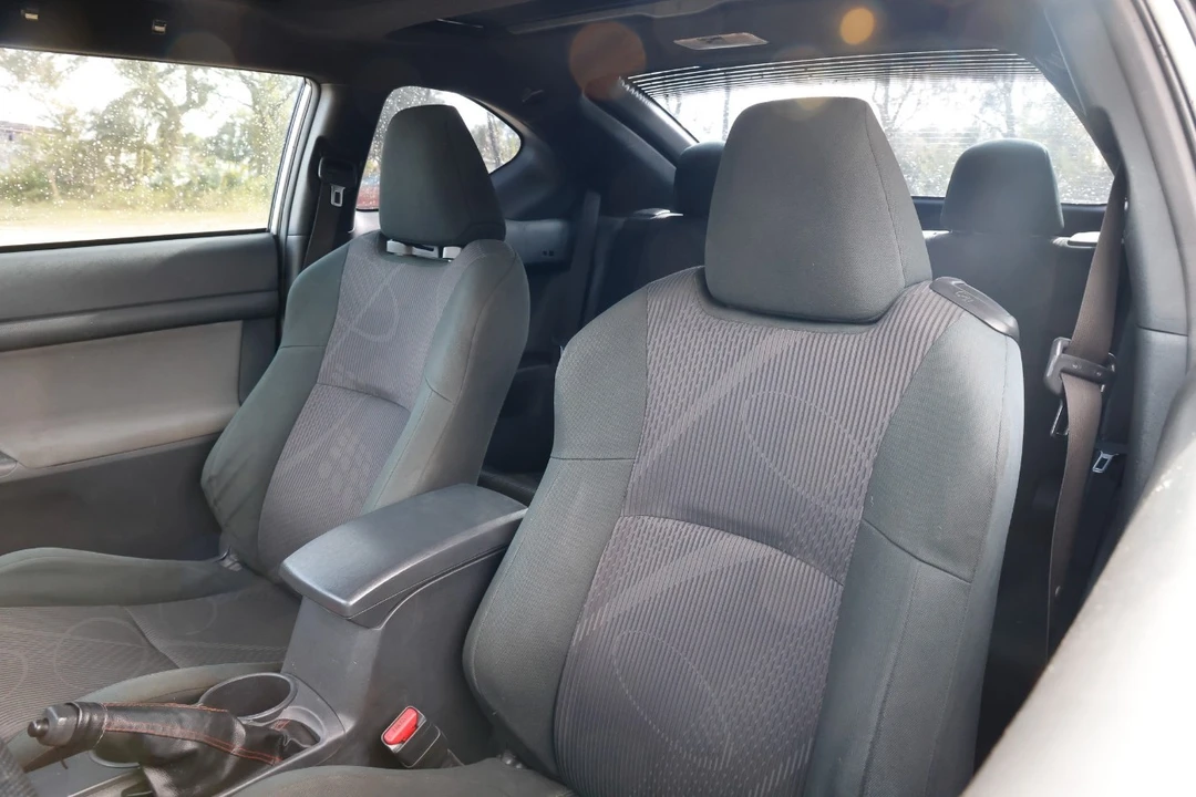 2011 Scion tC - Image 6 of 12
