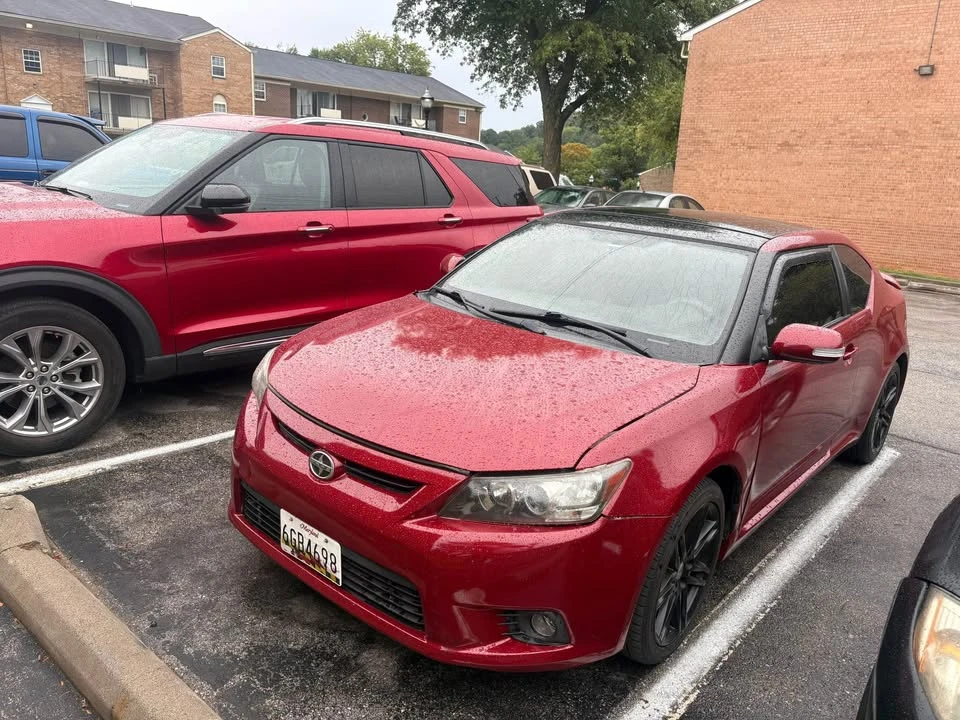 2011 Scion tC - Image 3 of 4