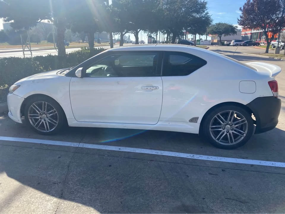 2011 Scion tC - Image 2 of 6