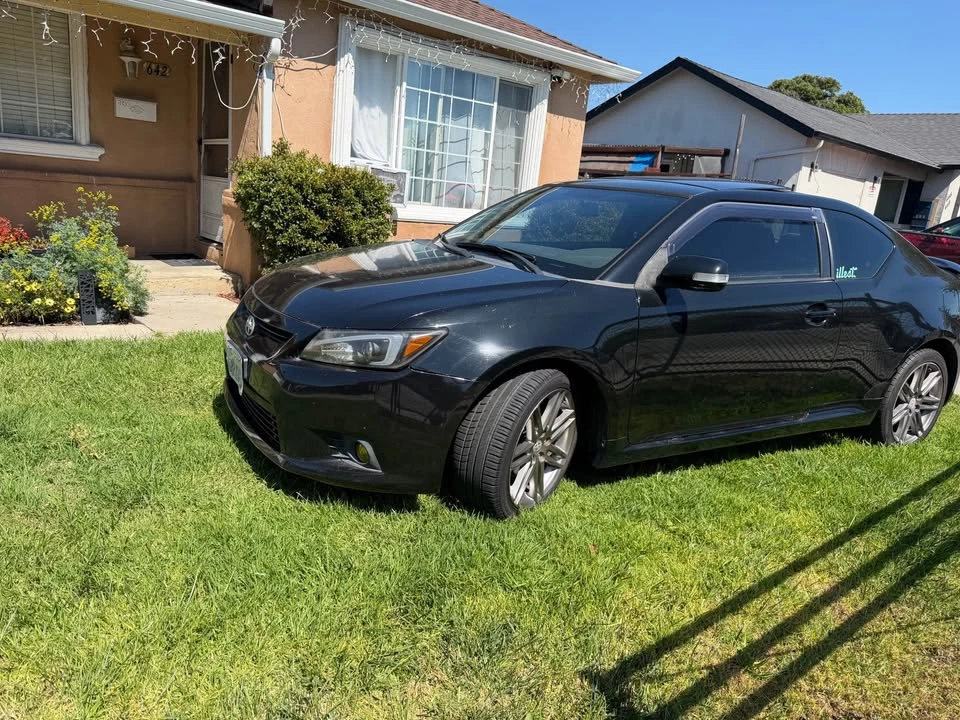 2011 Scion tC - Image 4 of 5