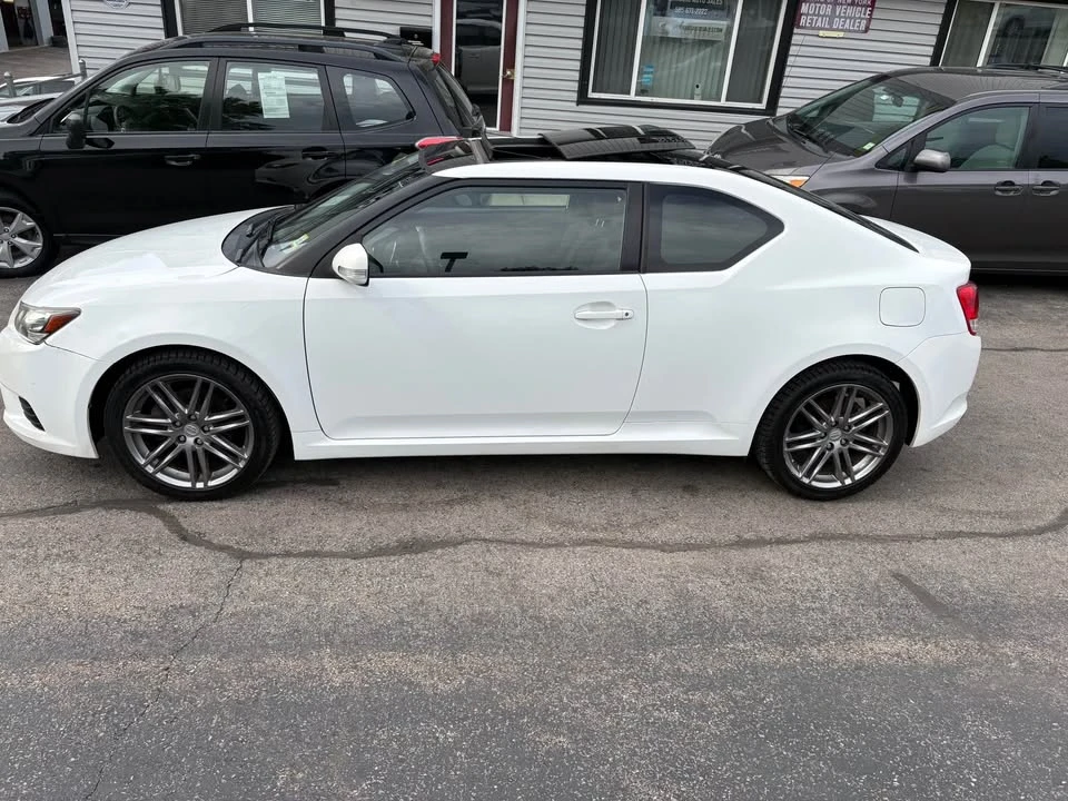 2011 Scion tC - Image 2 of 12
