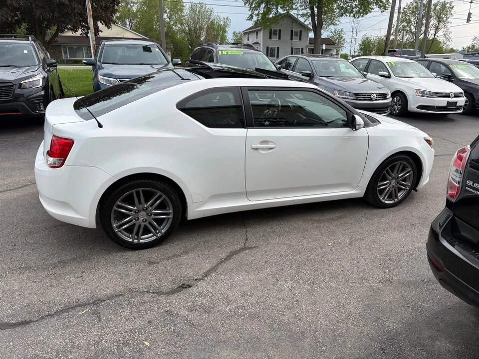 2011 Scion tC - Image 7 of 12