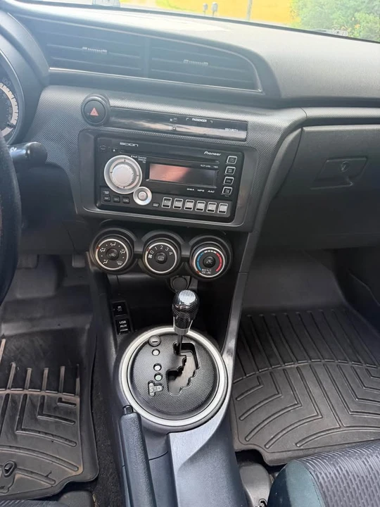 2011 Scion tC - Image 8 of 12