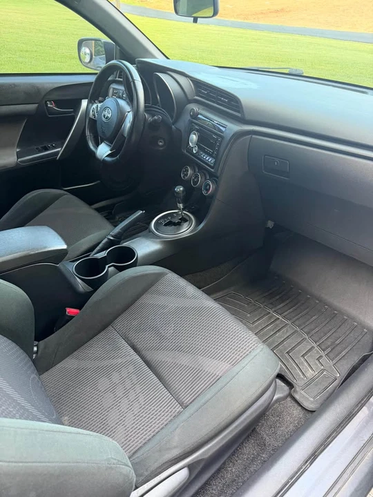 2011 Scion tC - Image 10 of 12