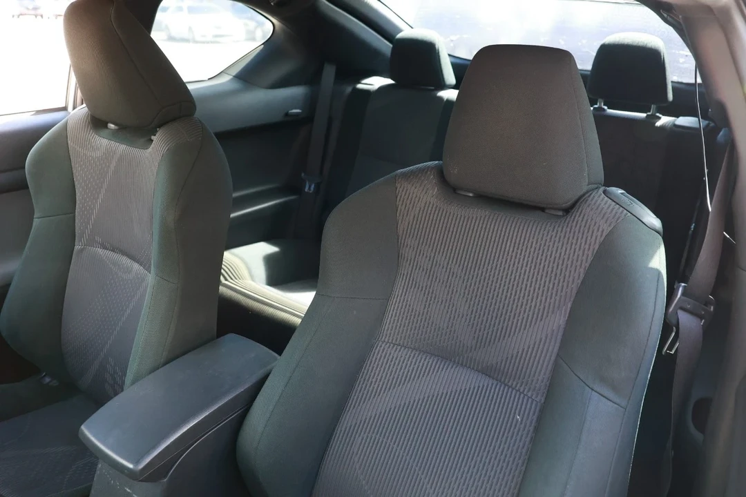 2011 Scion tC - Image 6 of 12