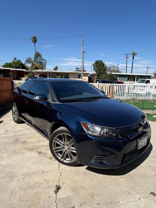 2011 Scion tC - Image 2 of 9