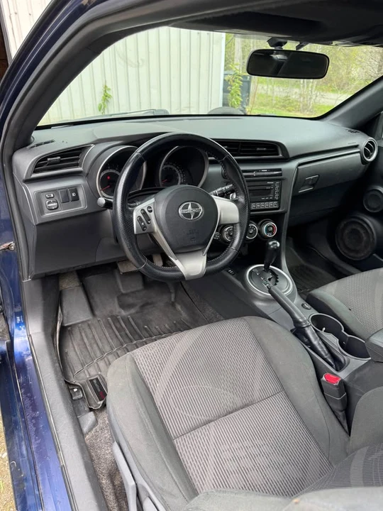 2011 Scion tC - Image 9 of 13