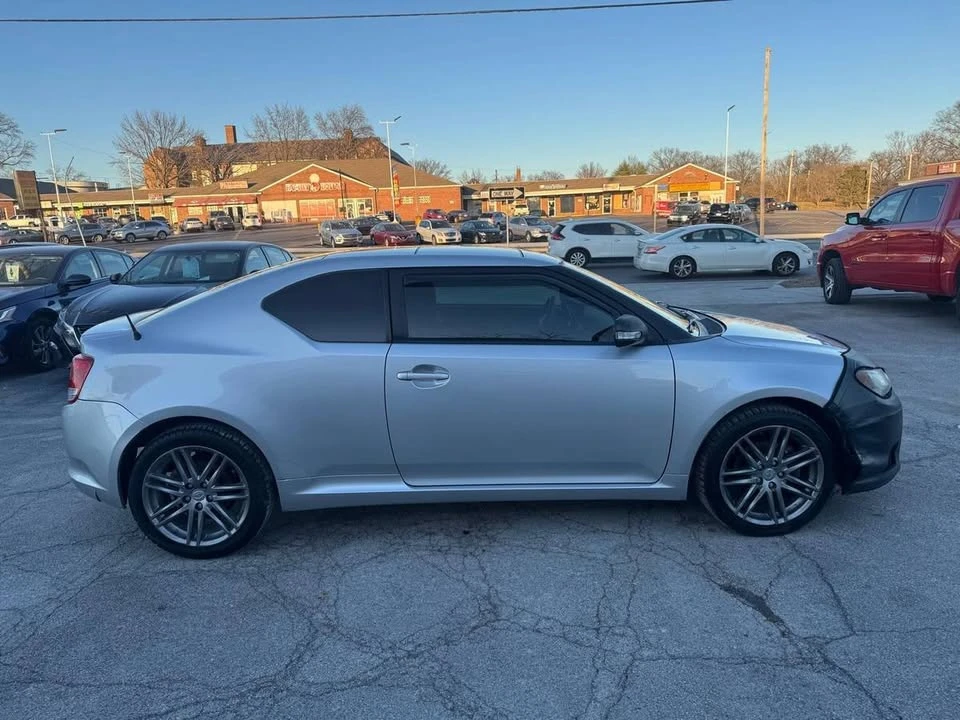 2011 Scion tC - Image 4 of 18