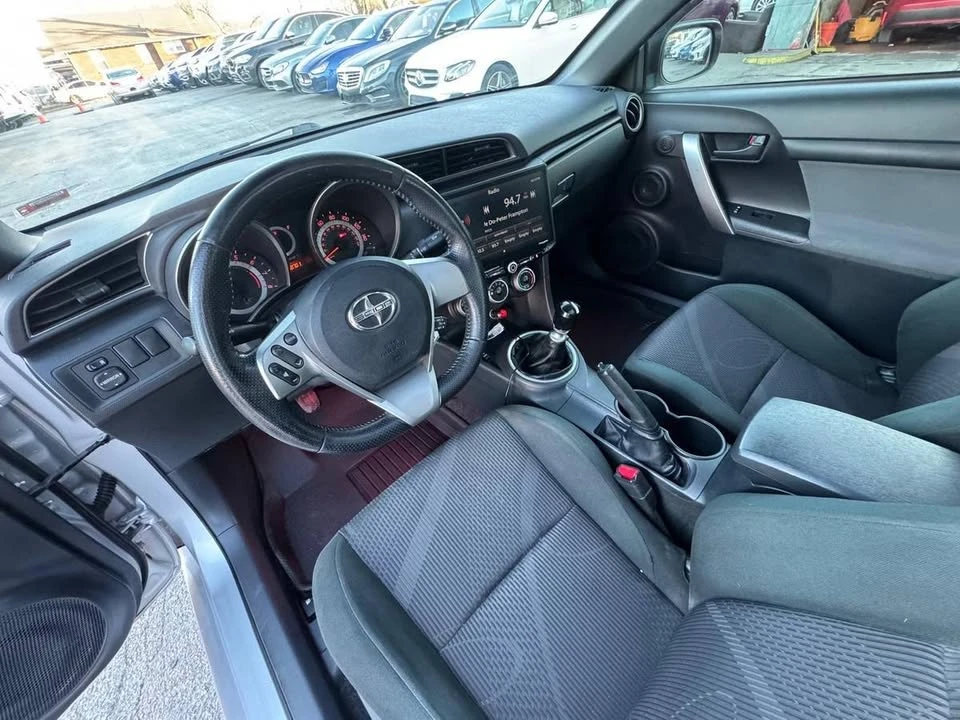 2011 Scion tC - Image 10 of 18