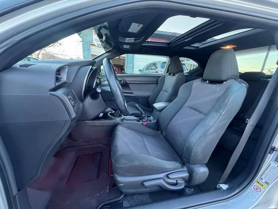 2011 Scion tC - Image 9 of 18