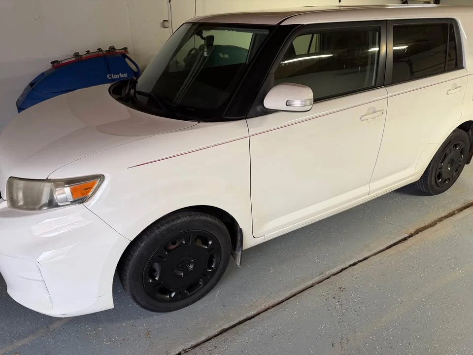 2011 Scion xB - Image 7 of 9