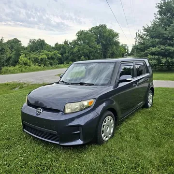 2011 Scion xB Hatchback 4D