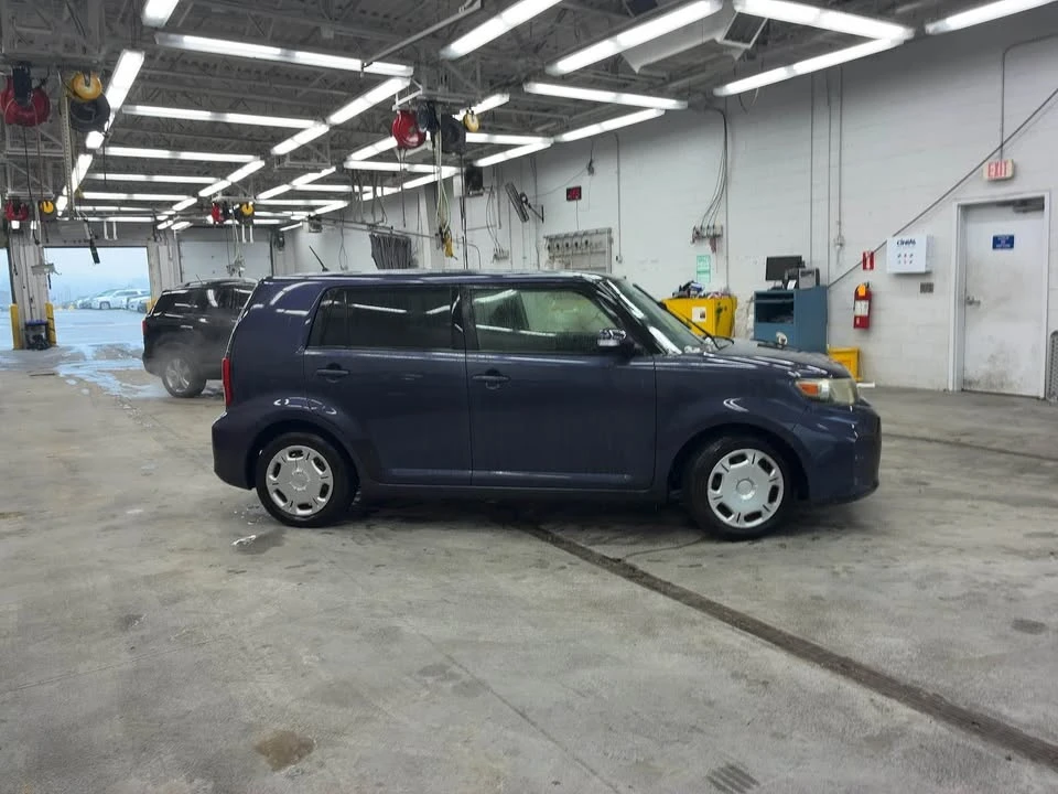 2011 Scion xB - Image 3 of 4