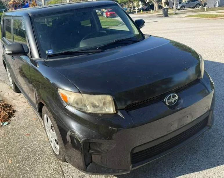 2011 Scion xB - Image 4 of 9