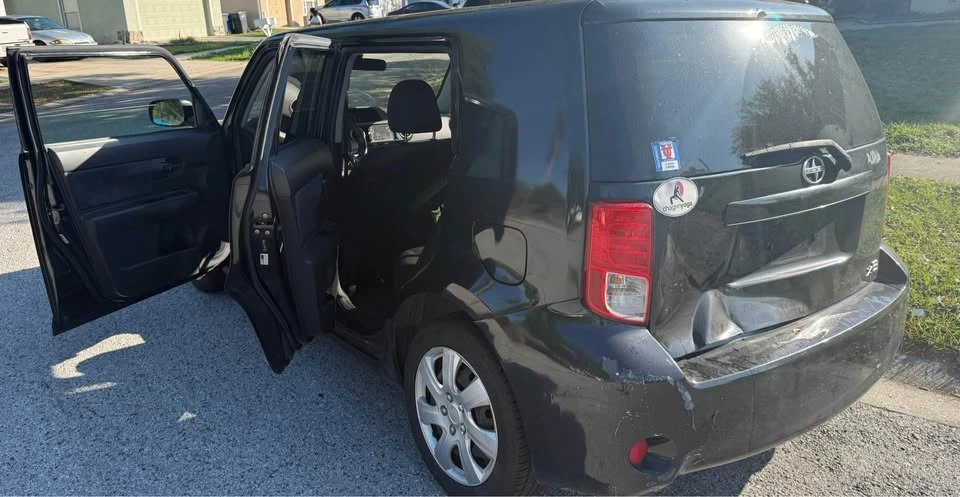 2011 Scion xB - Image 9 of 9