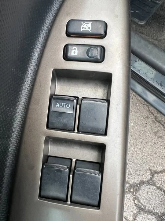 2011 Scion xD - Image 11 of 17