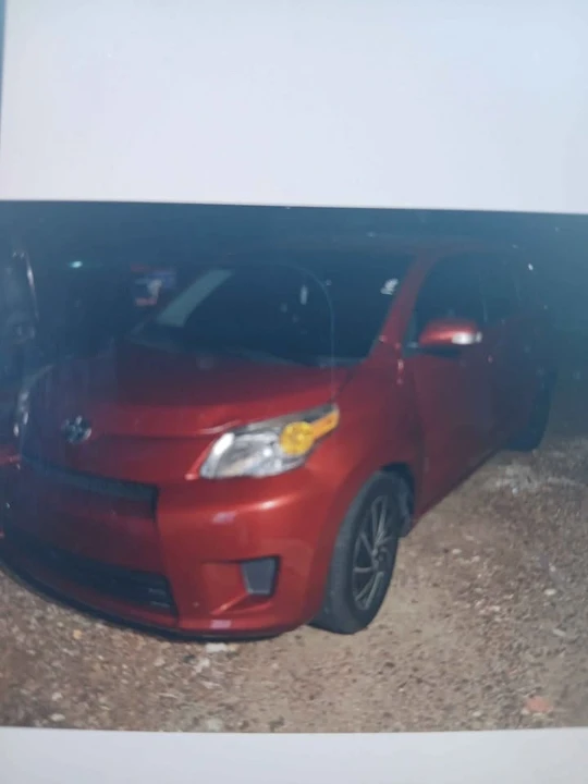 2011 Scion xD - Image 4 of 4