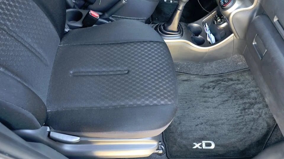 2011 Scion xD - Image 17 of 19