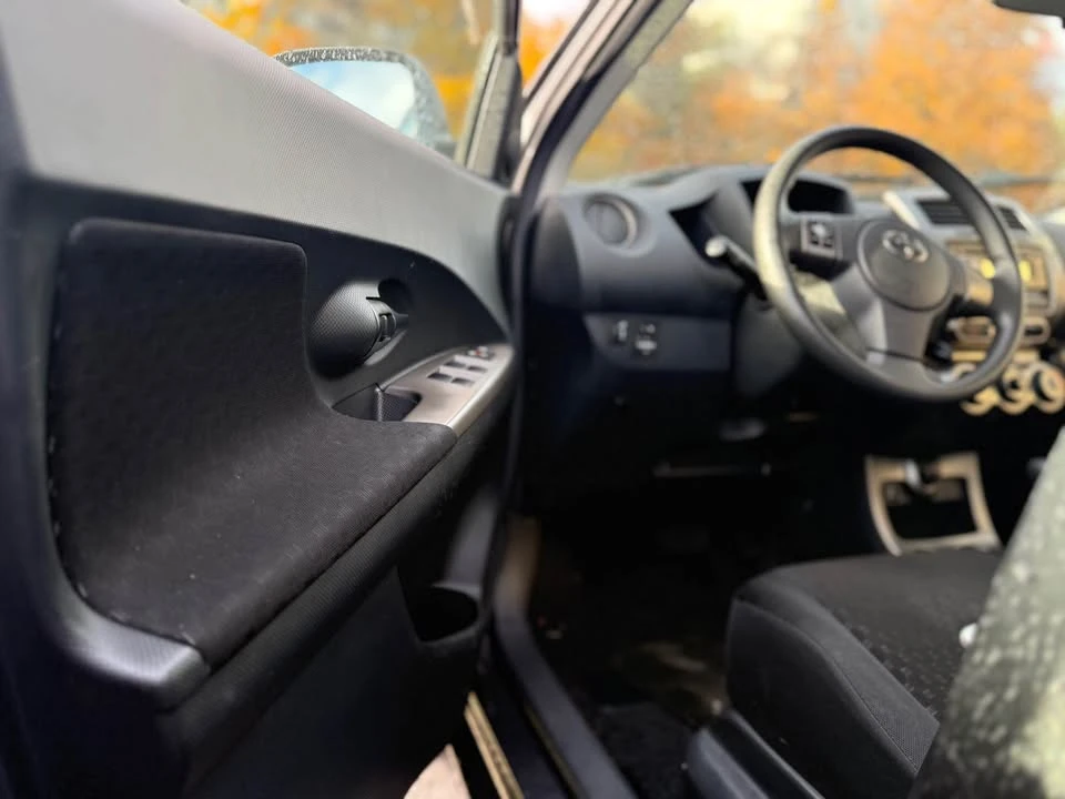 2011 Scion xD - Image 7 of 14