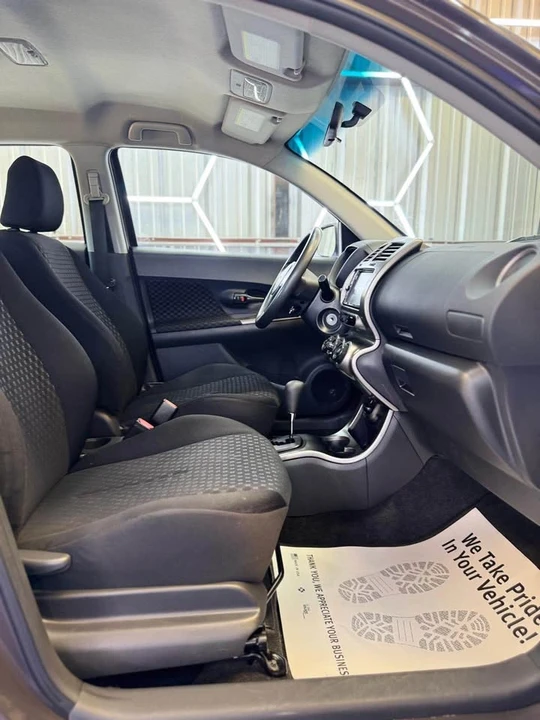 2011 Scion xD - Image 7 of 9
