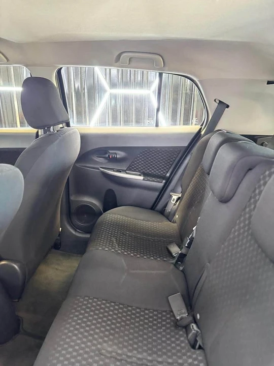 2011 Scion xD - Image 9 of 9