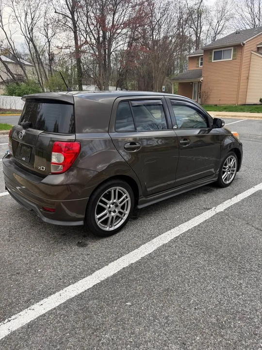 2011 Scion xD - Image 10 of 18