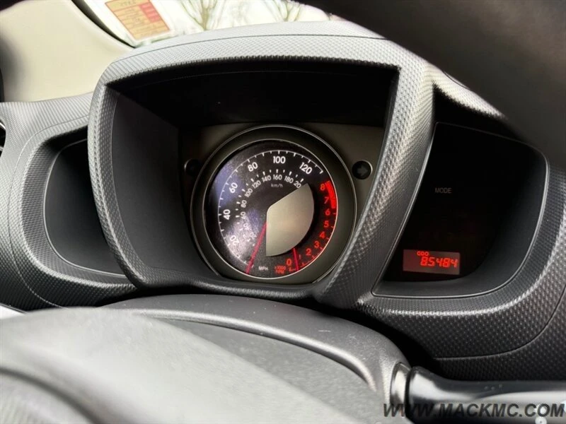 2011 Scion xD - Image 10 of 19