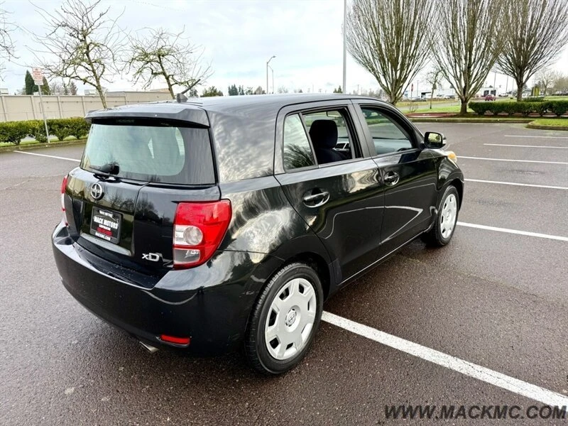 2011 Scion xD - Image 5 of 19