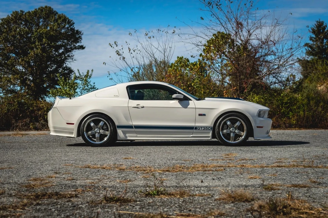 2011 Shelby GT350 - Image 7 of 21