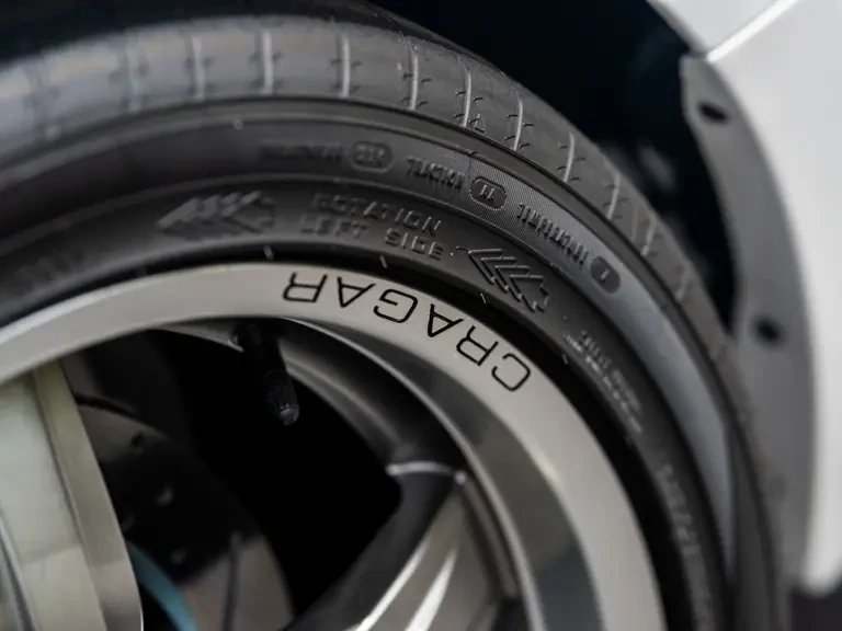 2011 Shelby GT350 - Image 19 of 31