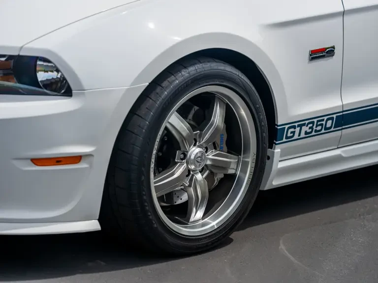 2011 Shelby GT350 - Image 13 of 31
