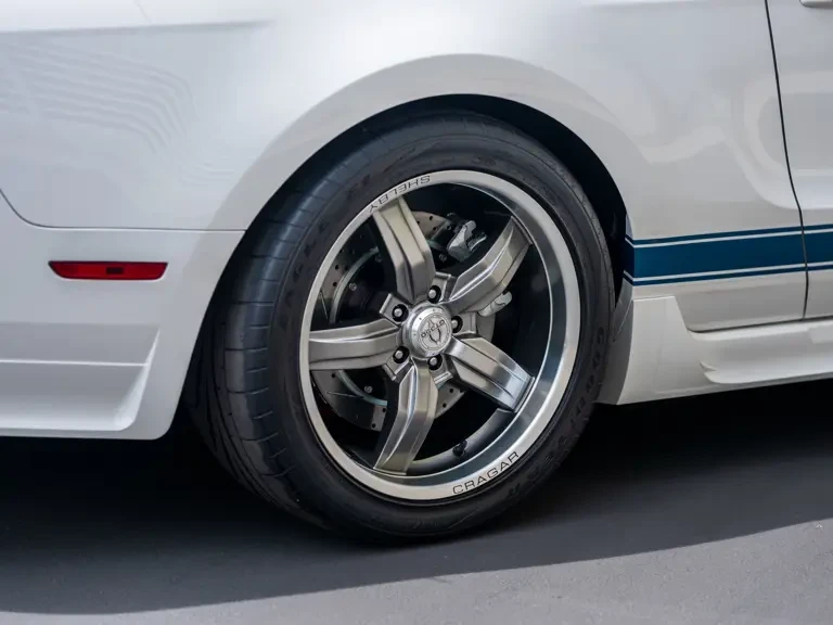 2011 Shelby GT350 - Image 28 of 31