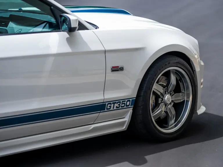 2011 Shelby GT350 - Image 27 of 31