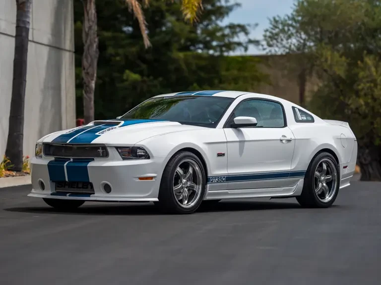2011 Shelby GT350 - Image 2 of 31